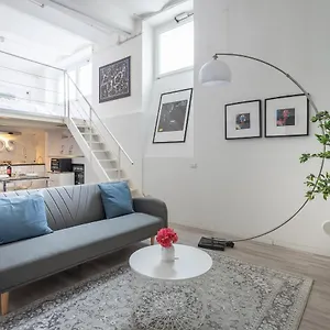 Cozy Loft - Zona Certosa - Con Wi-fi & Netflix & Parking Free In The Street , Milano Italia