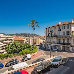 https://cannes-center-5mn-palais-plages-croisette.fr-provencehotel.com